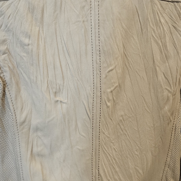 UGG Cream Suede Jacket Size XS - Picture 9 of 11